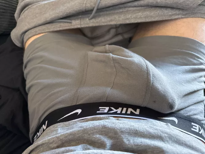 Love the Nikes [M26]