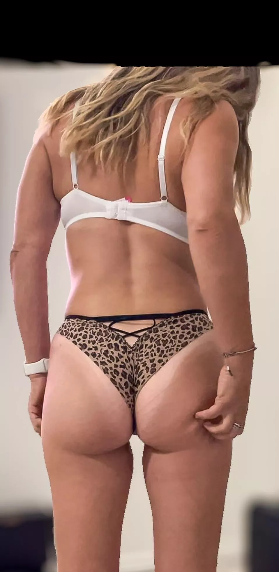 Moms scented pantys stuck in butt 