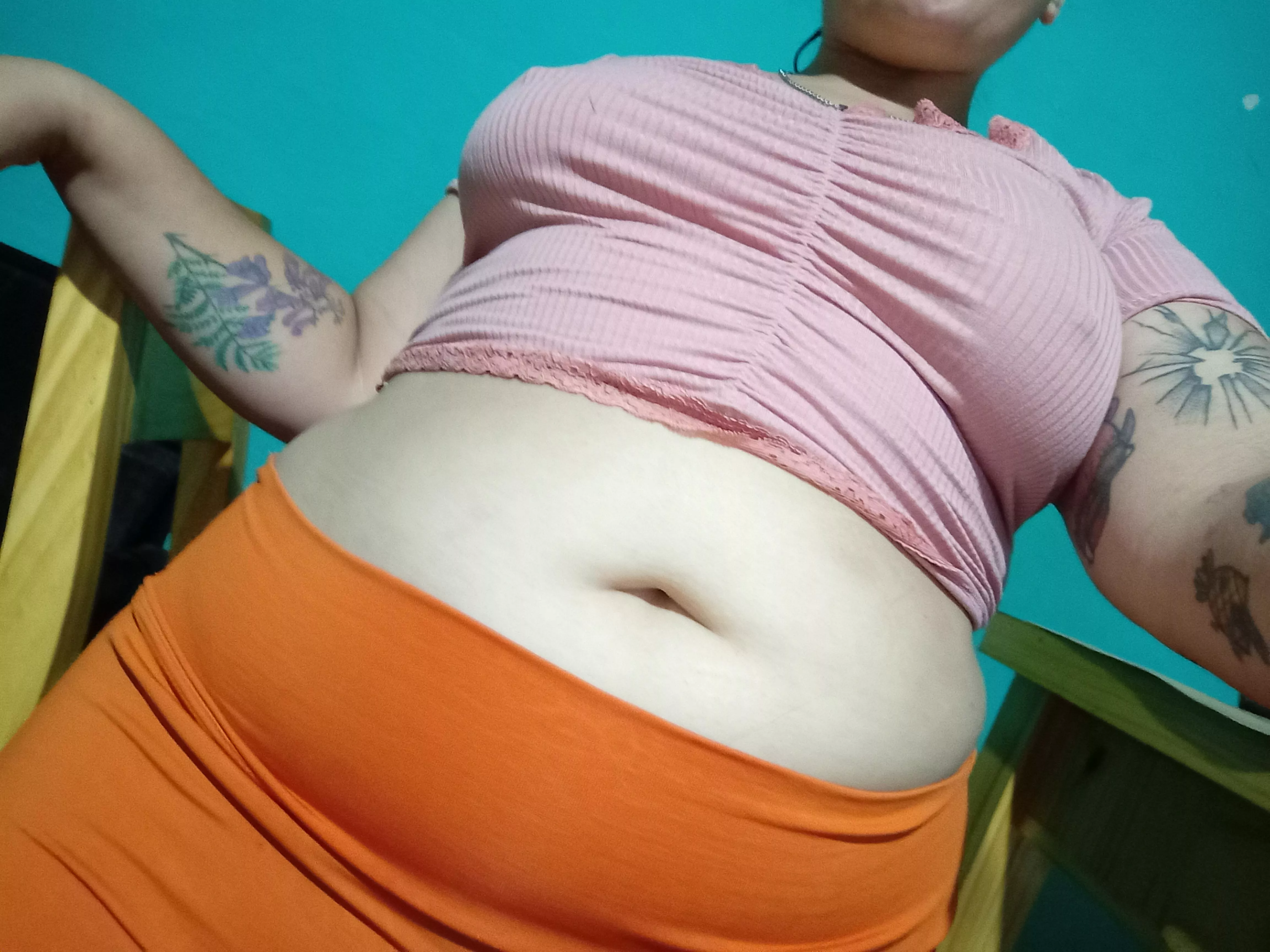 my thick body just woke up! say hi!