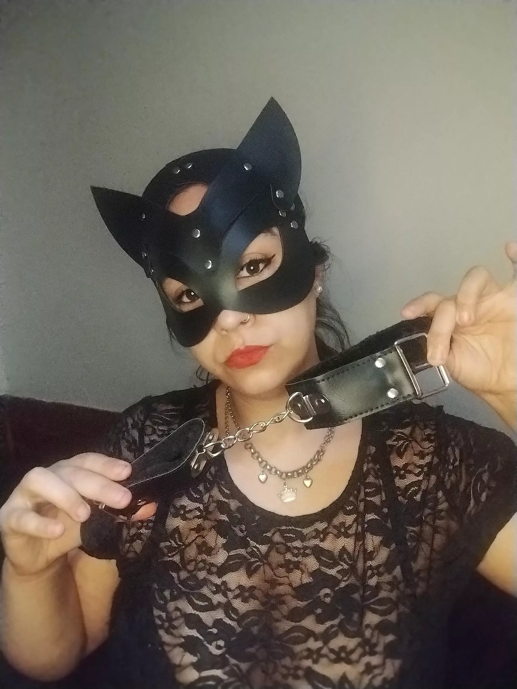 On your knees, that's how you should be from now on! 💥