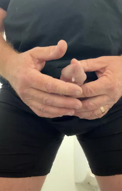 Online friend send pics (nsfw)