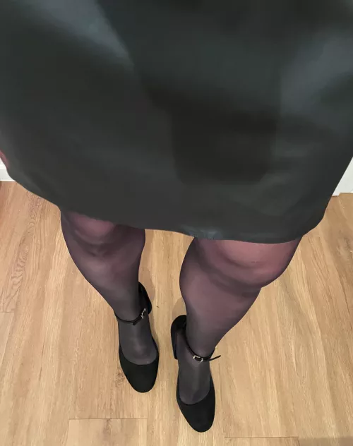 Pantyhose And skirt