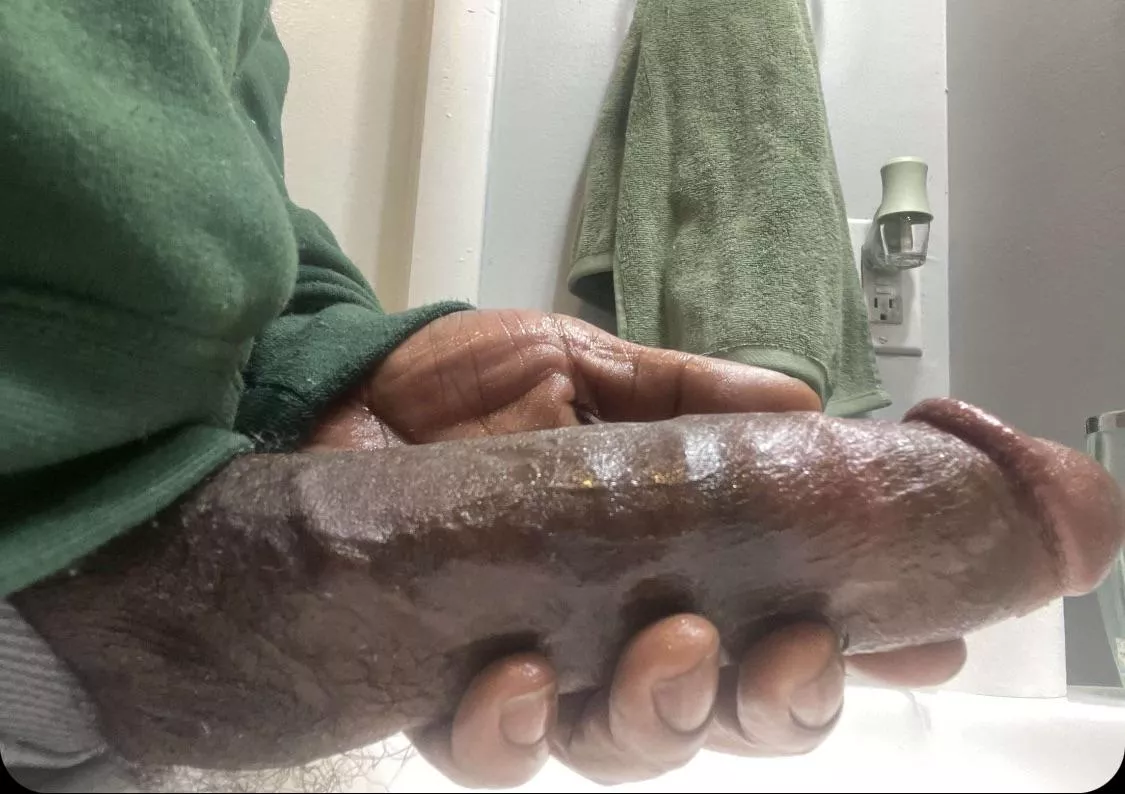 Real Alpha here looking for other Alphas to turn into my cum little bitch fag😈😈😤