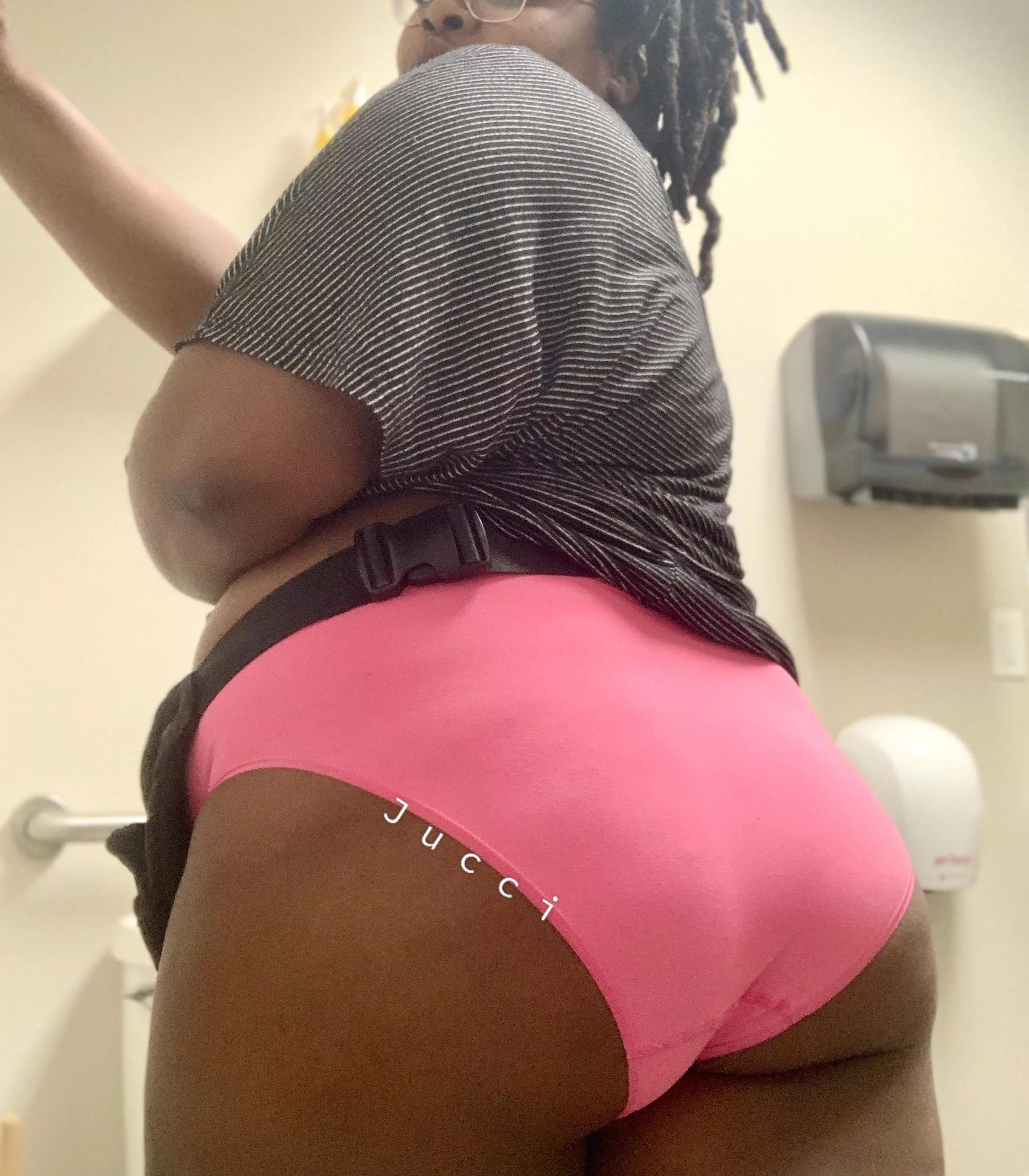 [selling] pink 24 hr wear fullbacks • $35. Perfect time to choose add ons!!