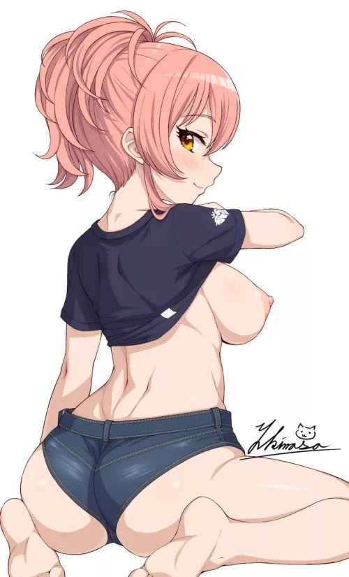 Sitting Mika Showing Off [Idolmaster]