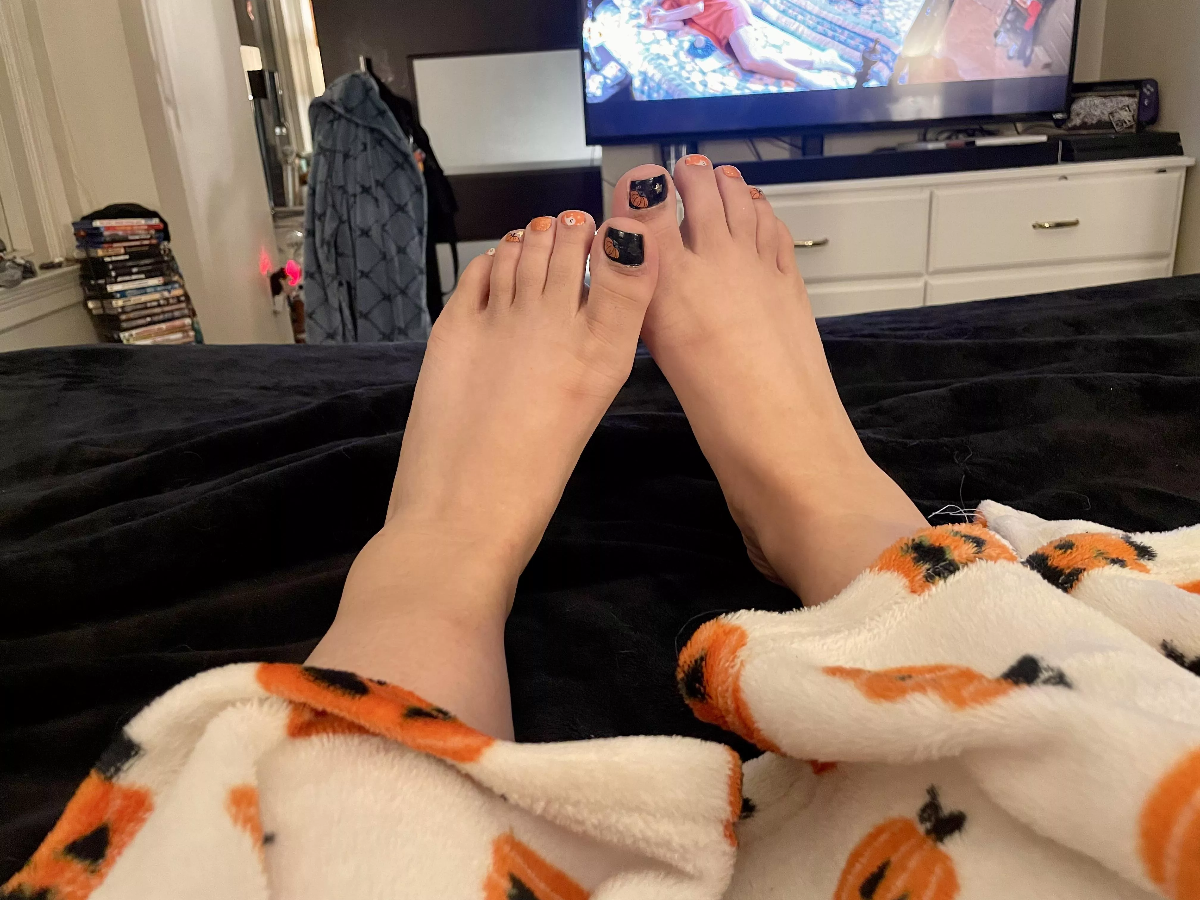 👻 Spooky Halloween toes 🎃