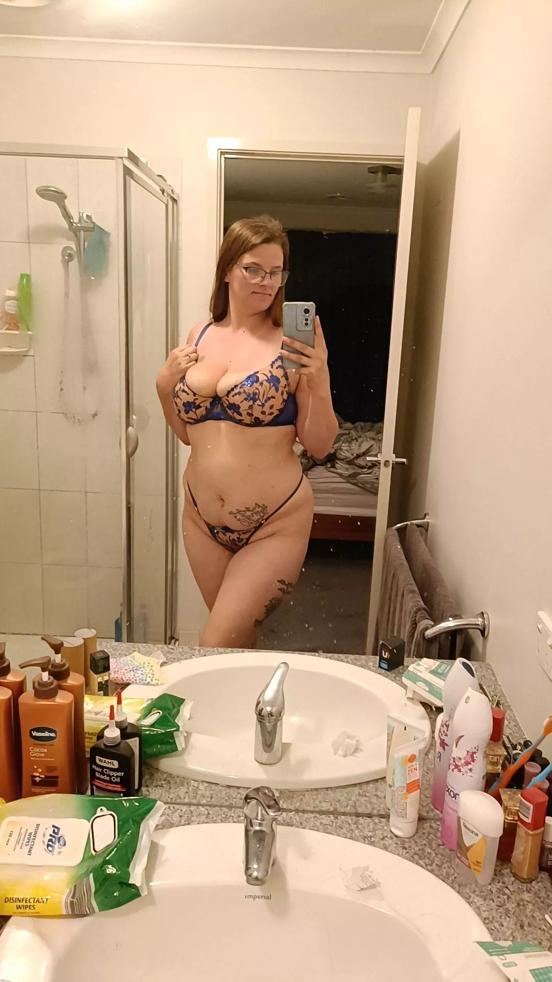 Starting my day off right with this set from honey b 