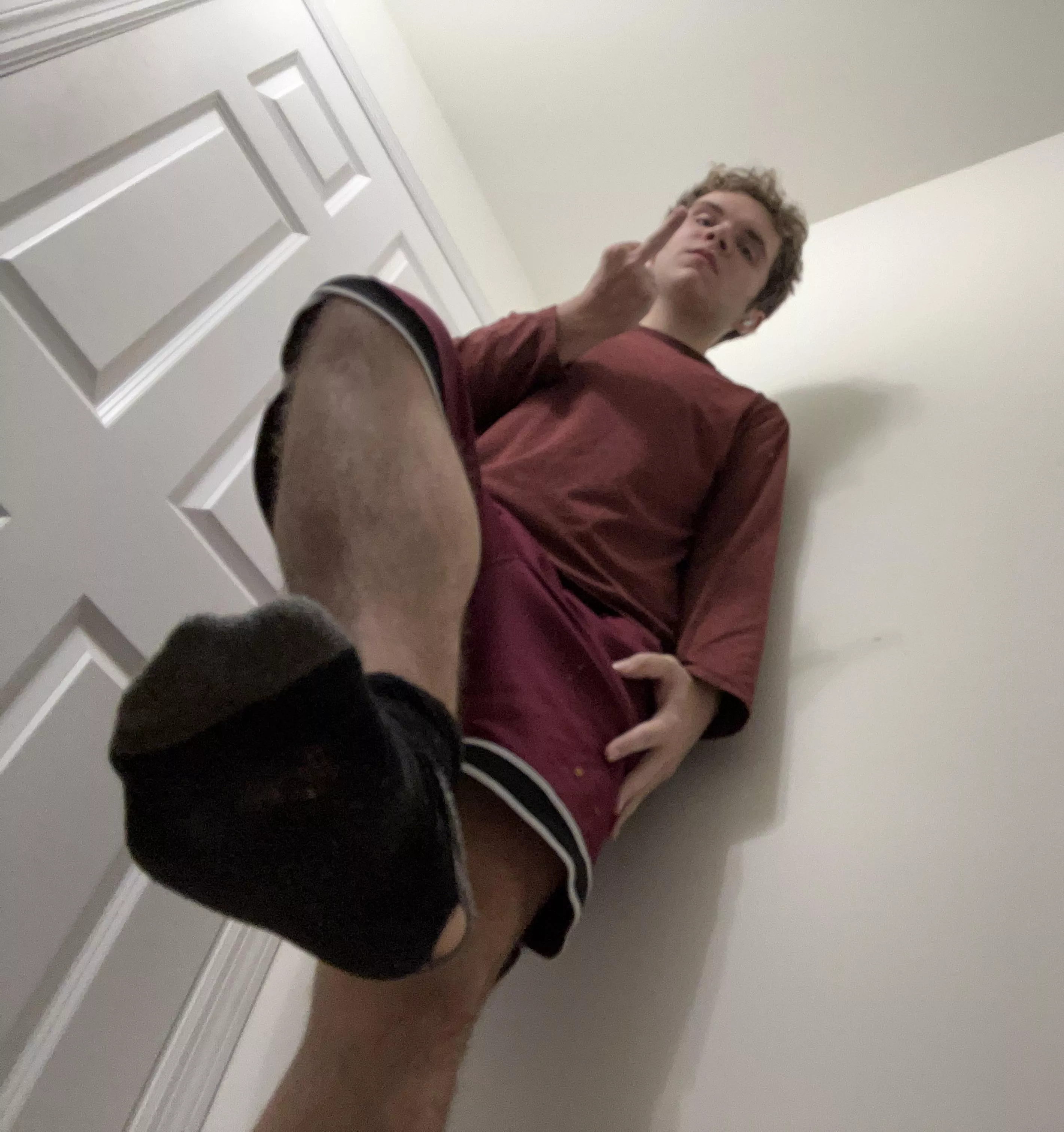 Submit to your favorite college student 🤑🦶