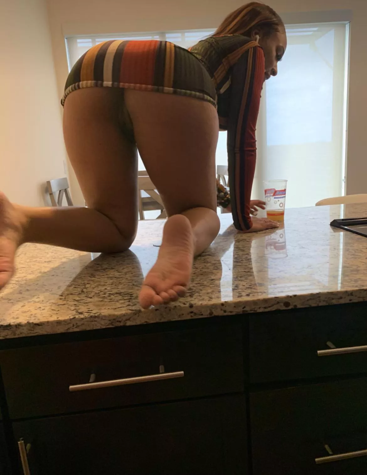 Suck everything from the back & make me cum 😅