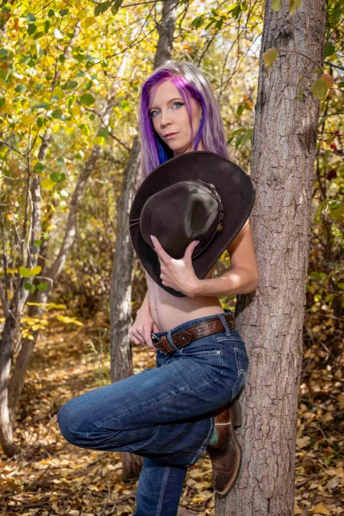 The perfect combination: fresh air, fall leaves, and a cowboy hat