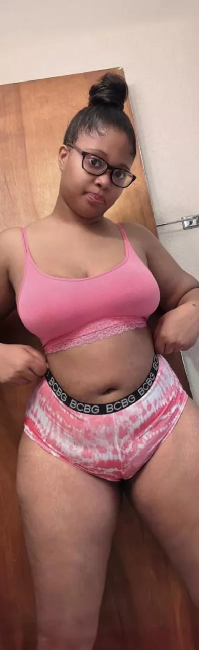 There's something alluring about a belly.