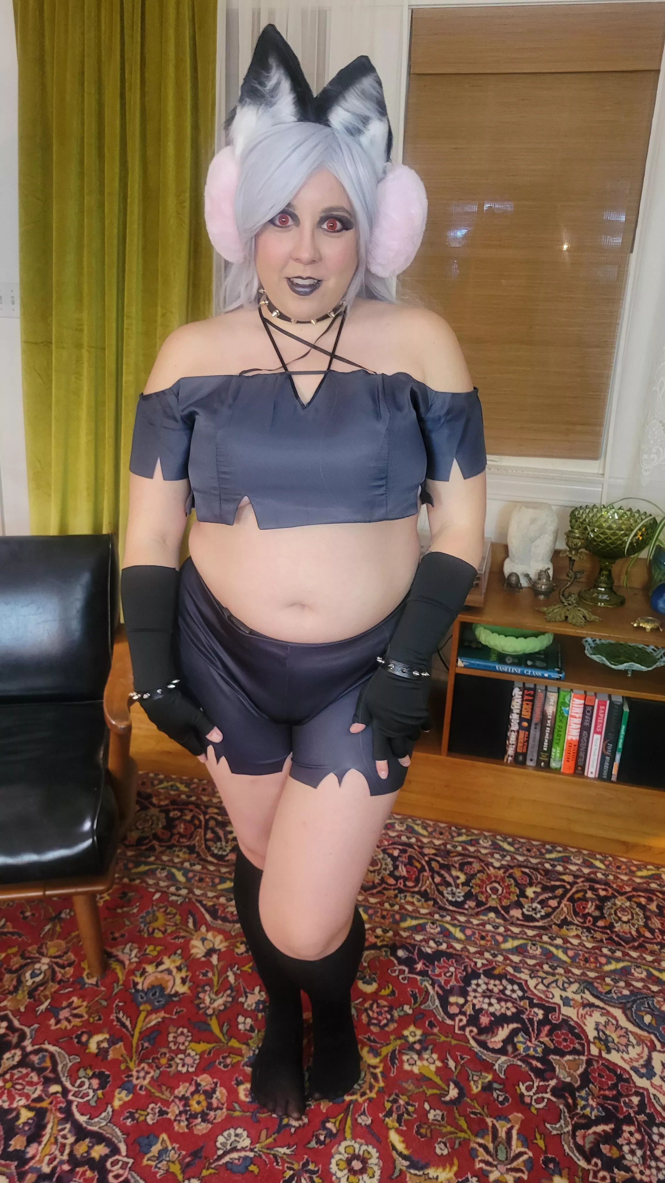 These earmuffs aren't really doing anything but they sure are cute