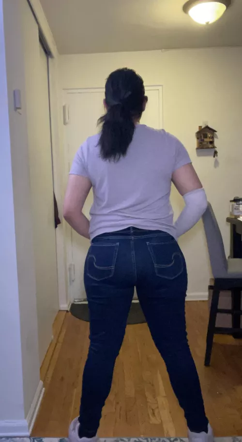 This jeans make my butt look big ? 