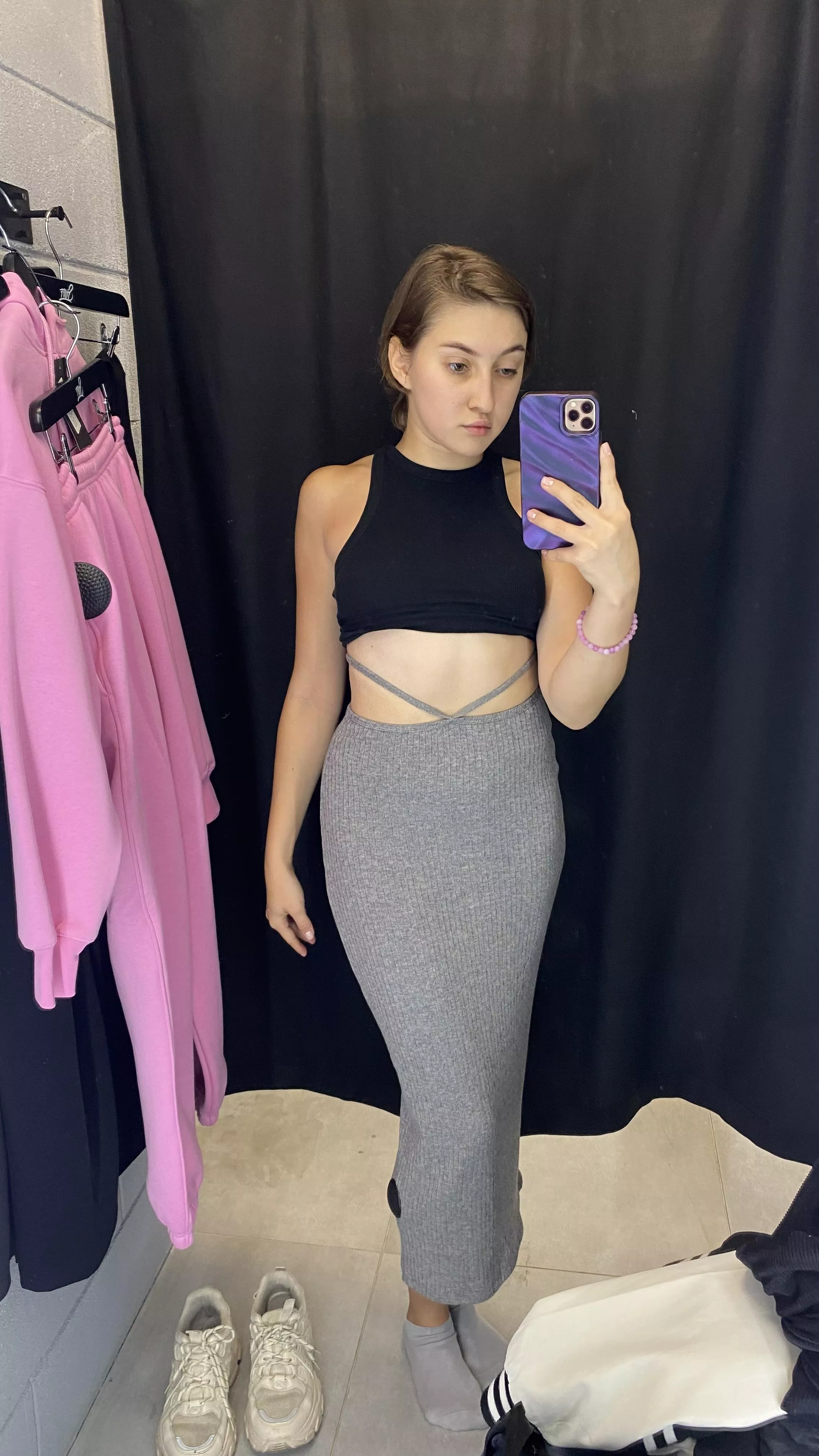 Tight long skirt - yes or no?