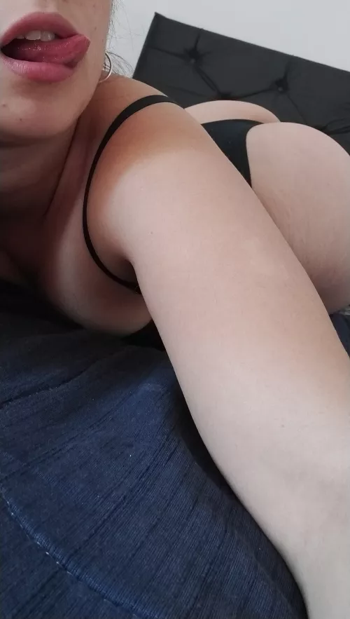 Video calling or sexting rn