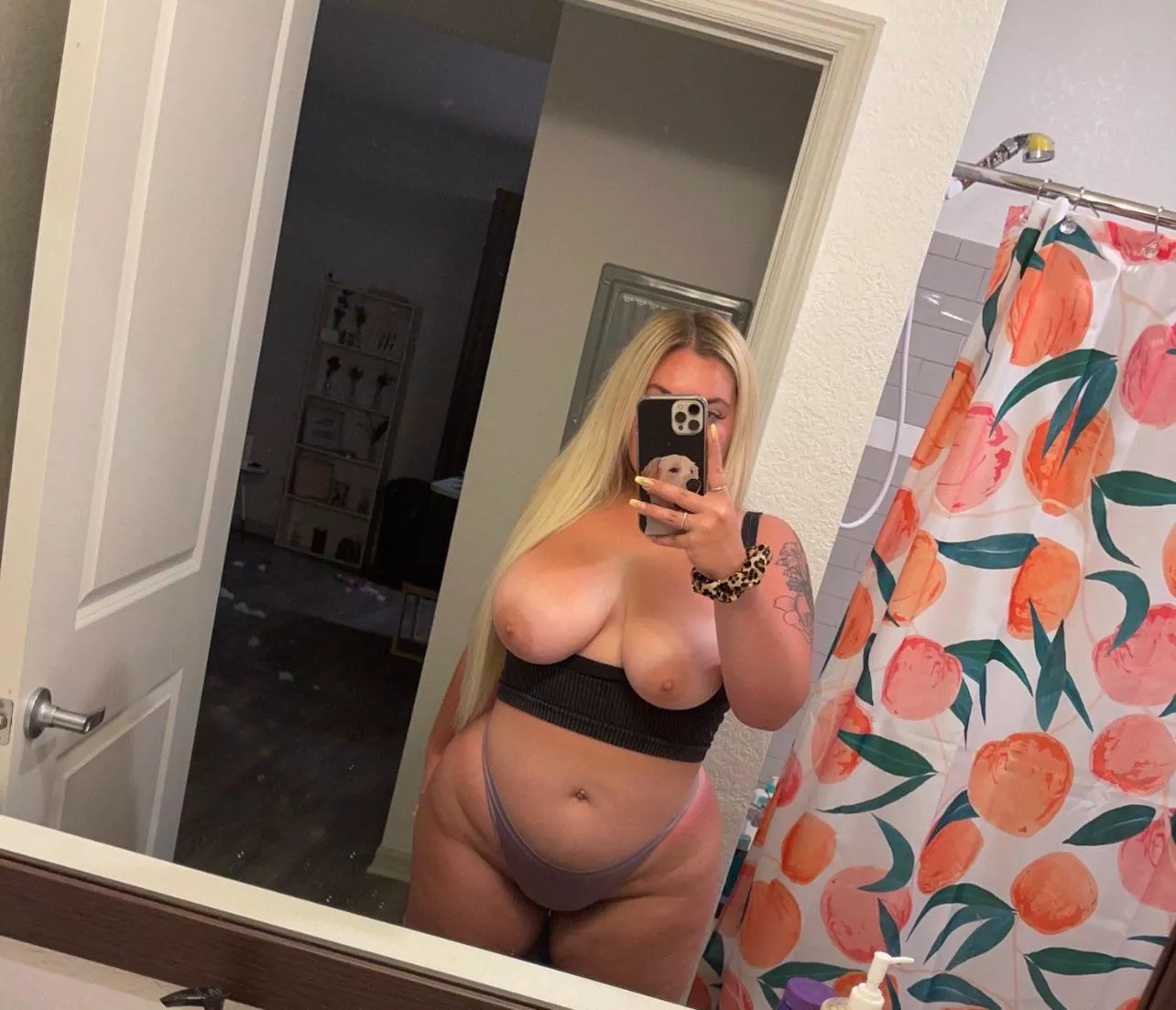 video chat or sexting anyone?😋