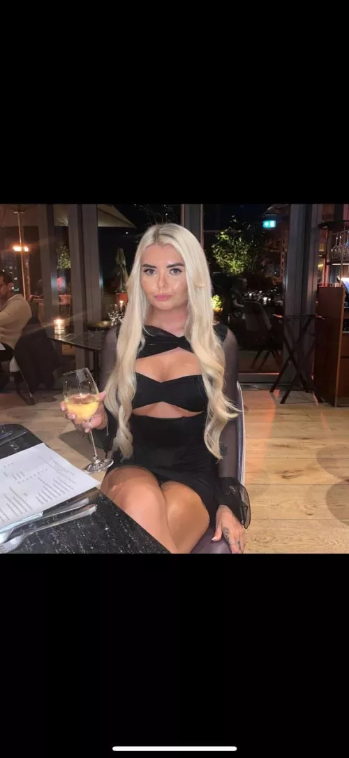 Wanna see more of me? 