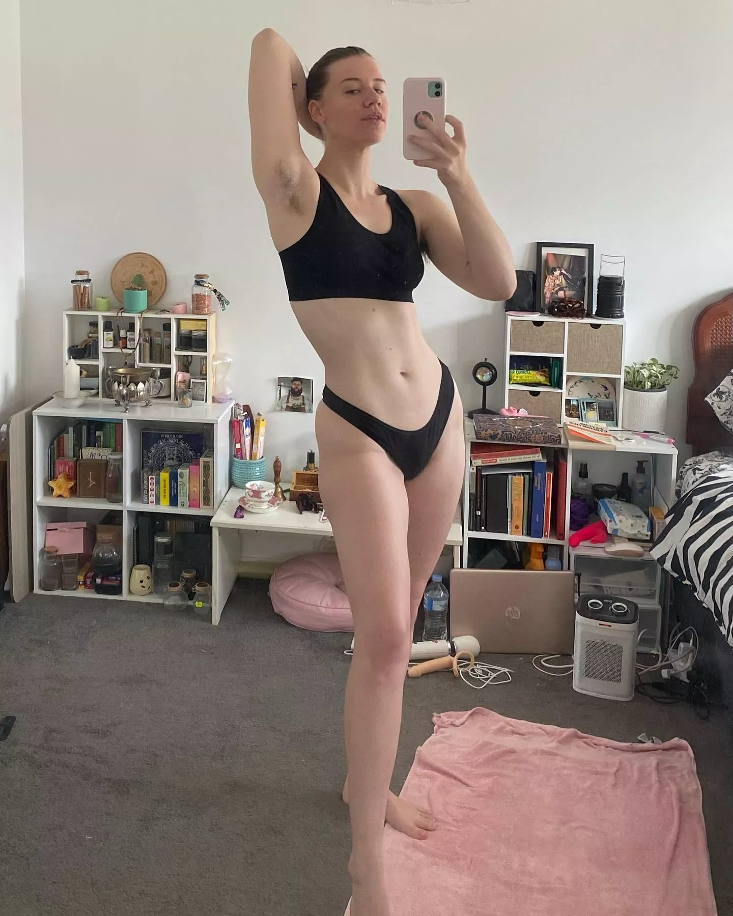 Was feelin myself in the mirror. Also the amount of hidden lore in the back of my photos makes me chuckle