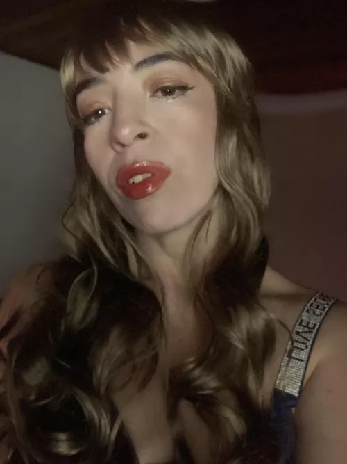 When we kiss, I want you to bite my lips