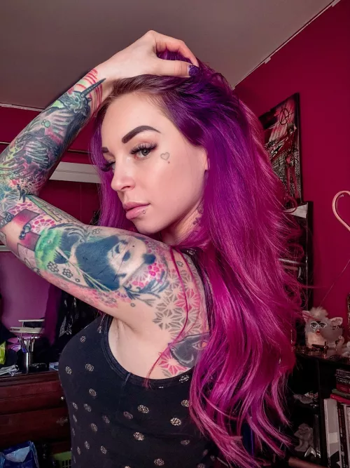 Who else is feeling the full moon frisk…