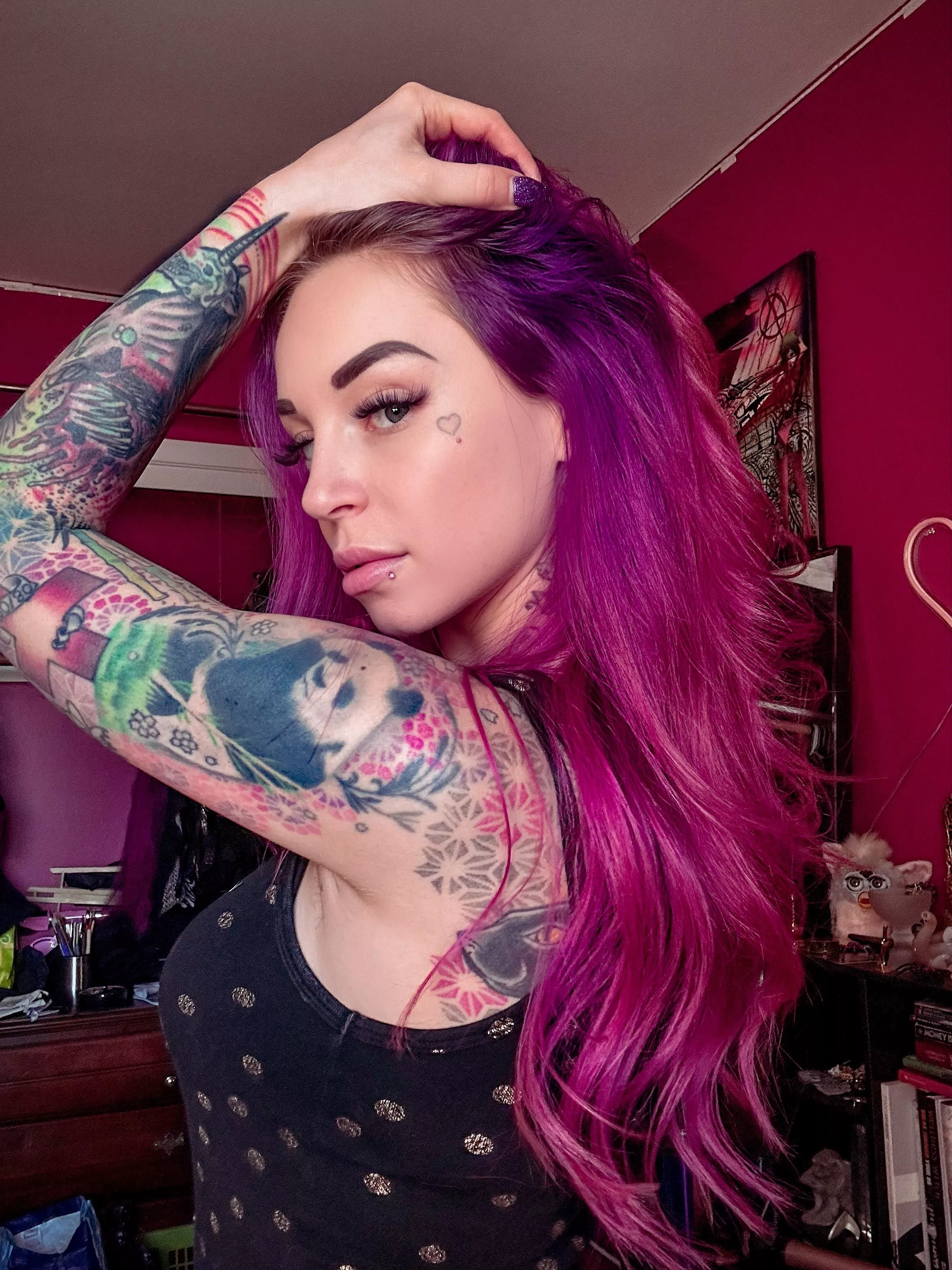 Who else is feeling the full moon frisk…