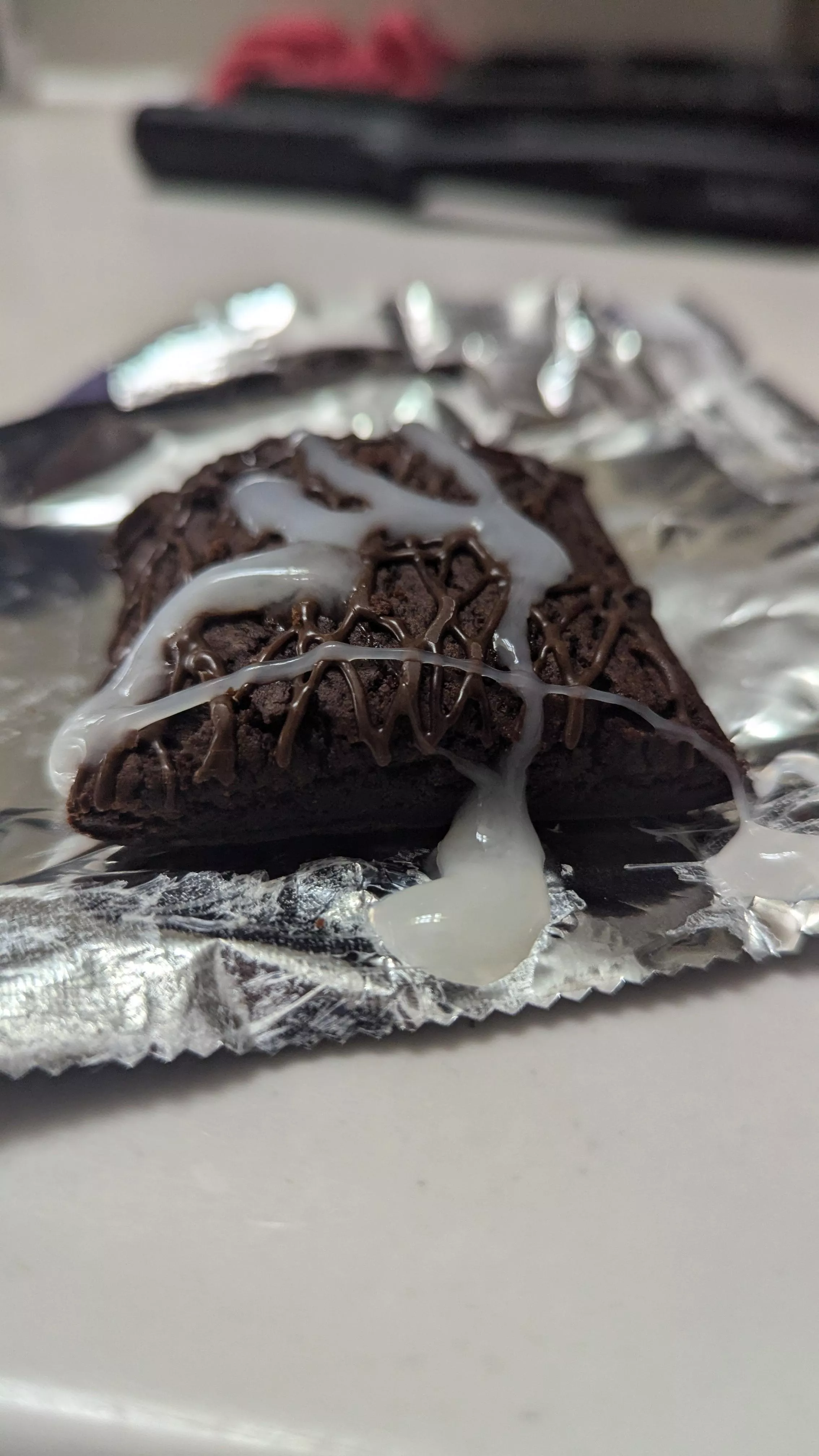 Who wants brownies 💦