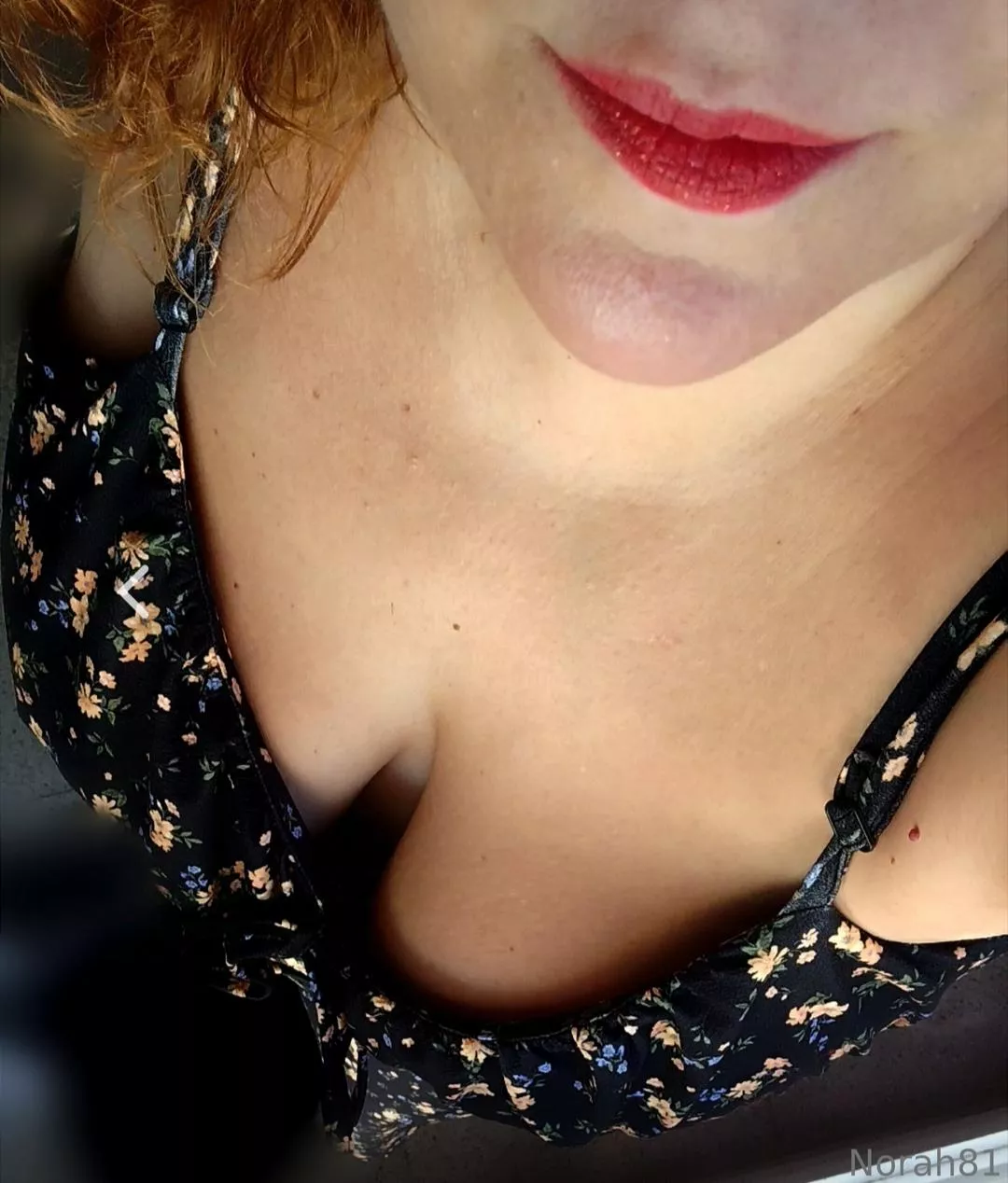 Would you give me a kiss? 