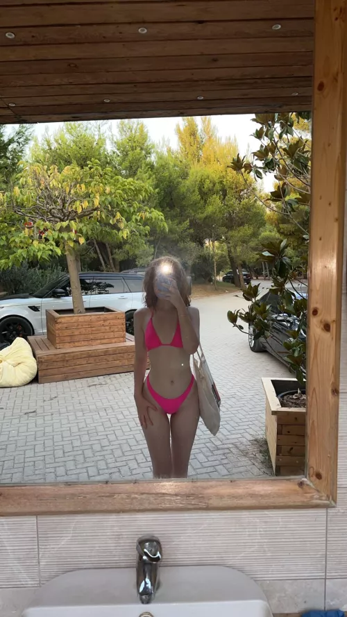 Would you show me off in public 