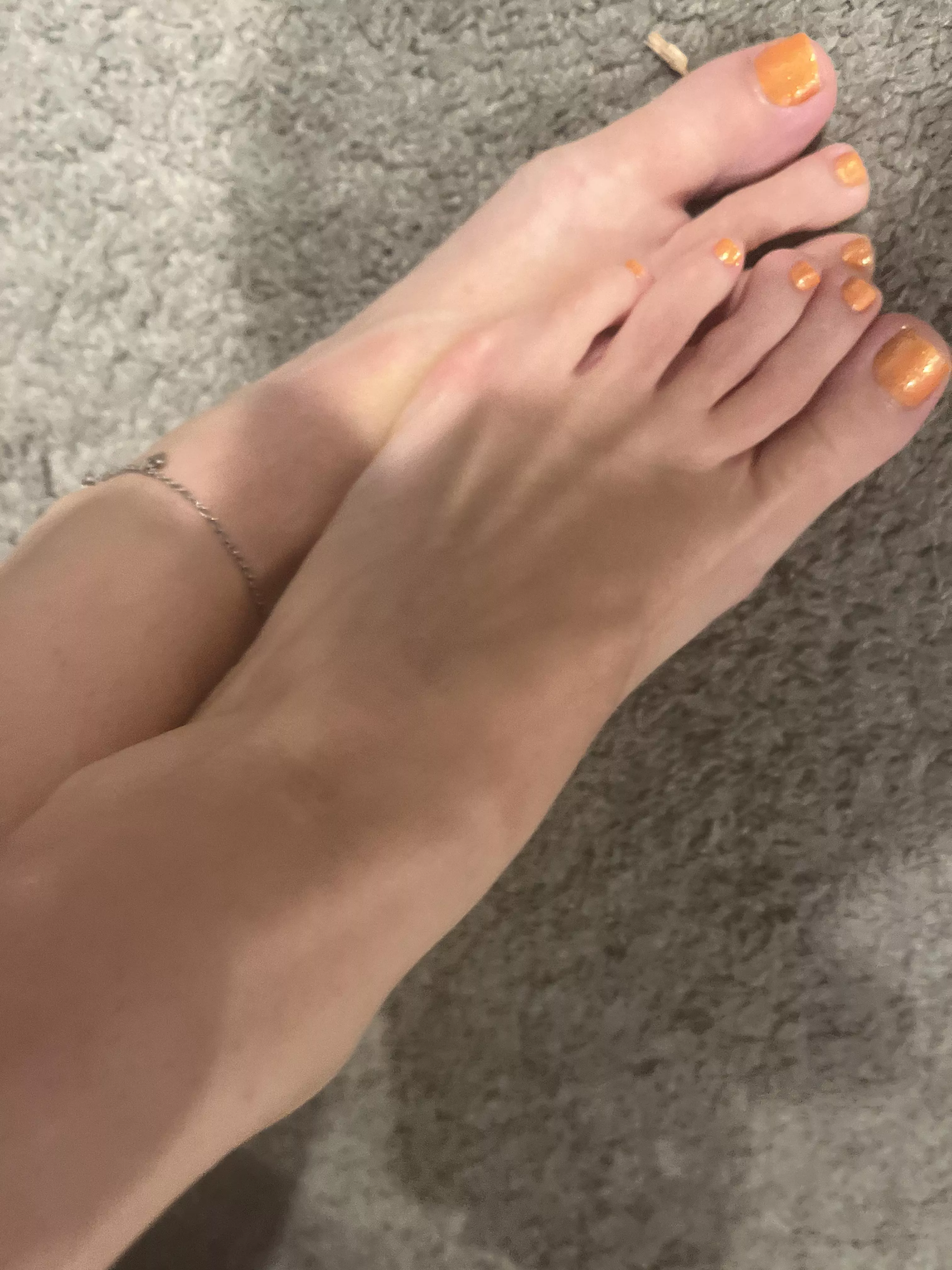 You don’t deserve these perfect milf toes