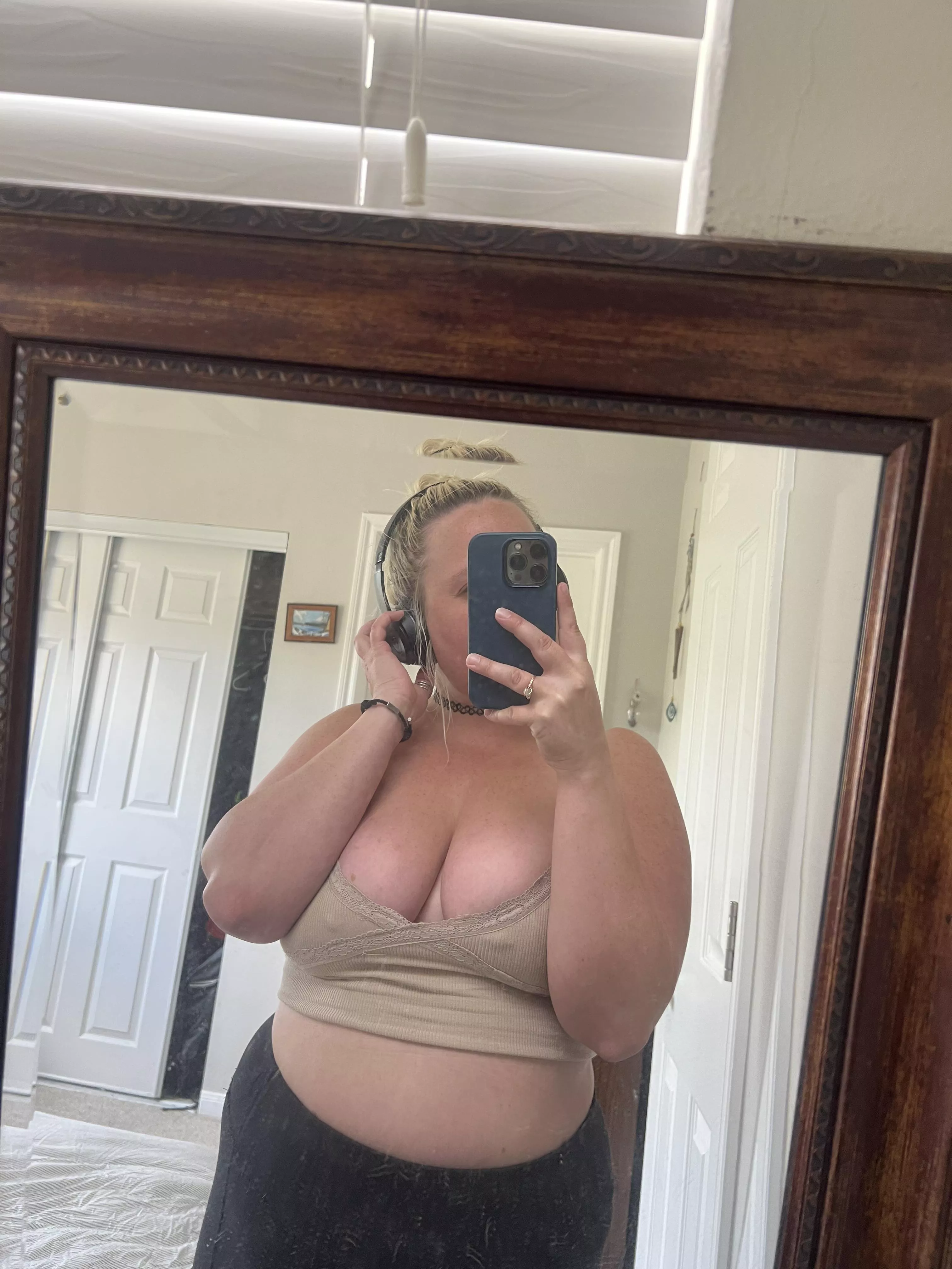 You look like you could use your dick sucked… [F]