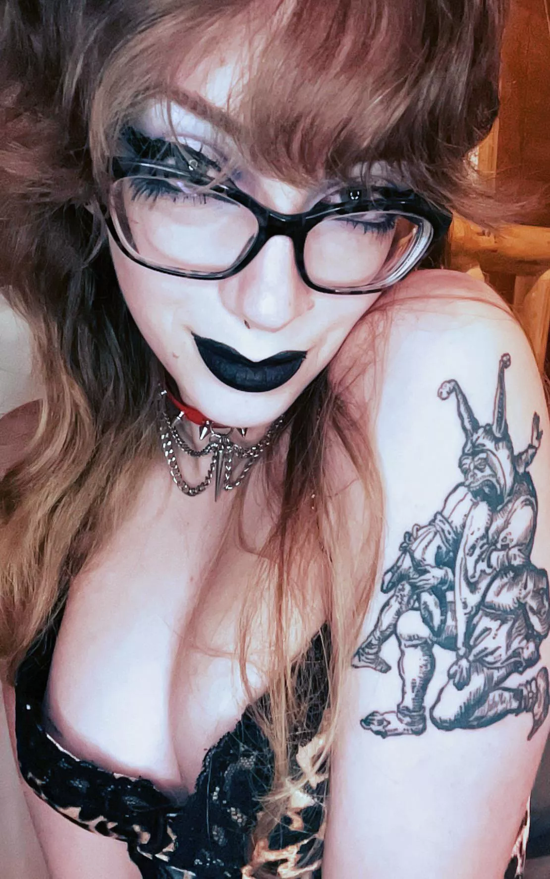 19 y/o goth. How does feel about the taataas 🫣