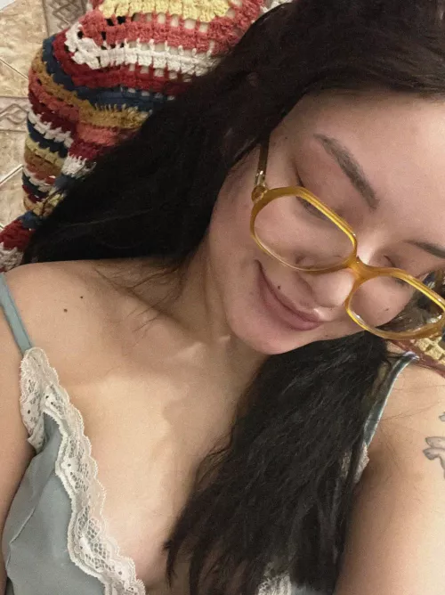 21 [F4M] - Feeling wet and ready for some fun rn... lets sexchat