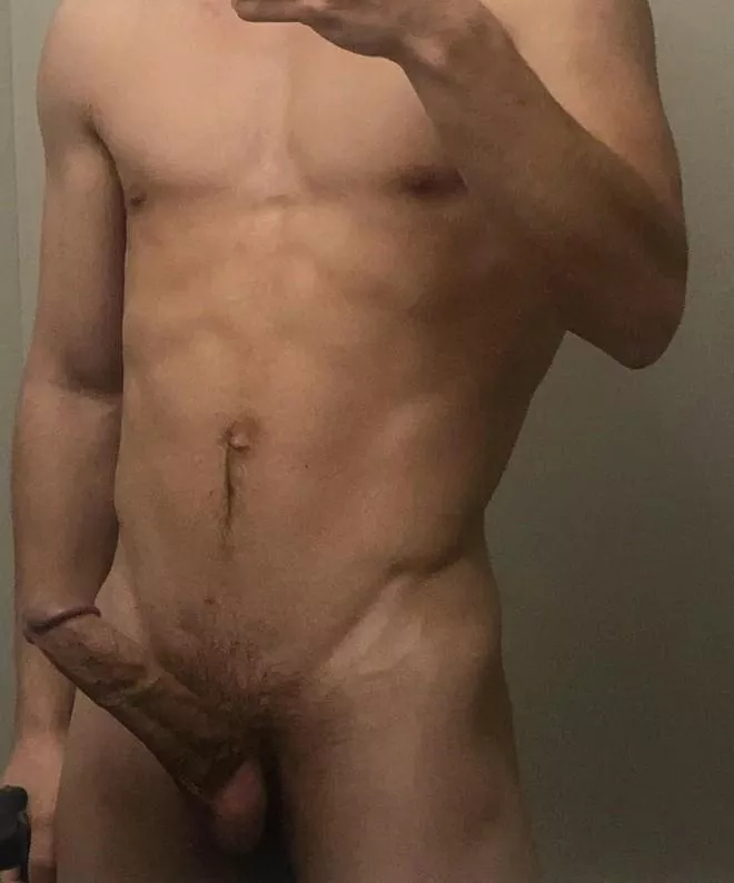 (25) Any obedient girls to serve a Birmingham Latino? 