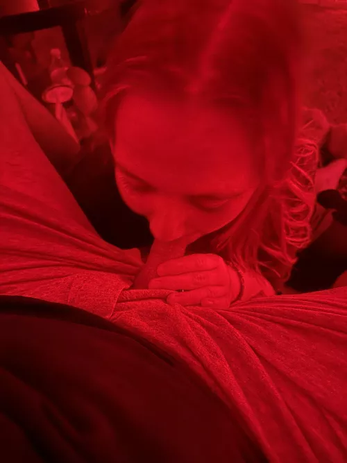 25m24f female looking for another girl tonight only can host 