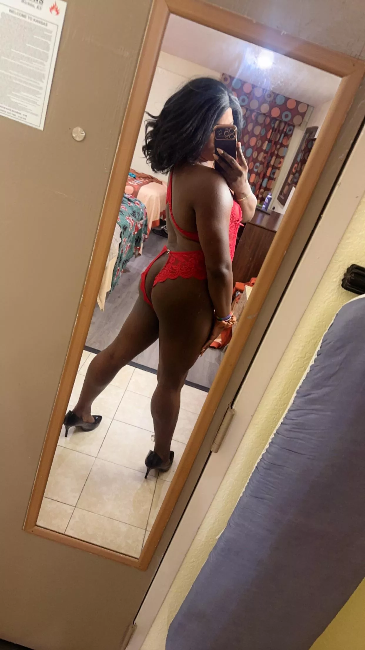 26T4M … In town for couple hours from KC. Who wants the best handjob of their life ?