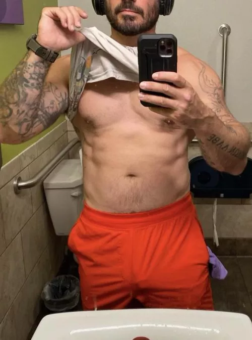 [38] Trying to get your attention at the gym.