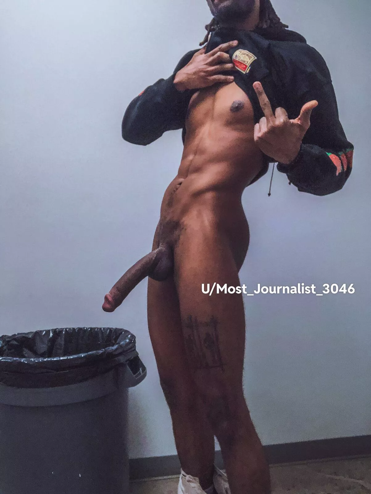 A quick peek while you're lurking at work, useless whiteboi ♠️