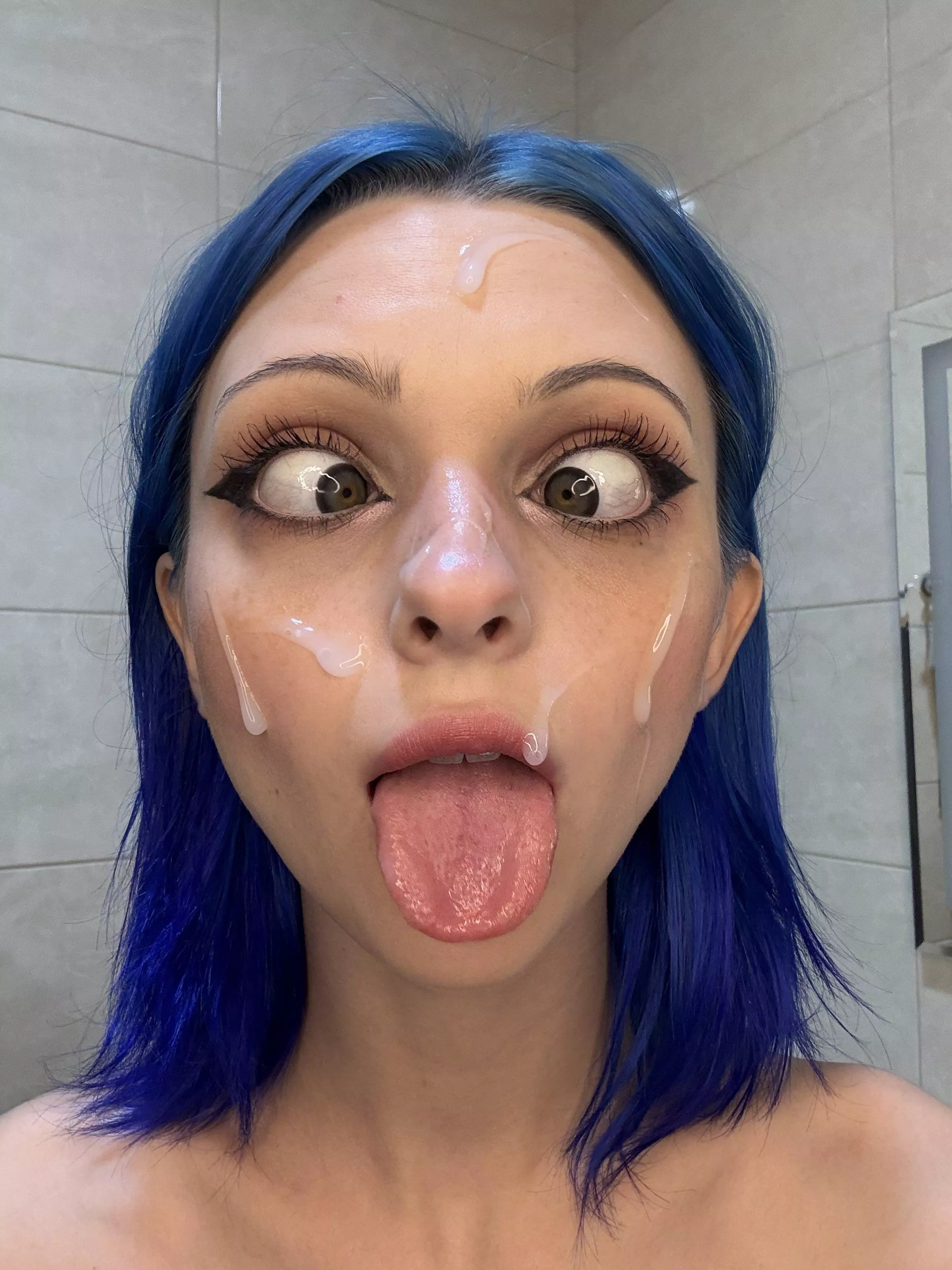 ahegao queen reporting for duty