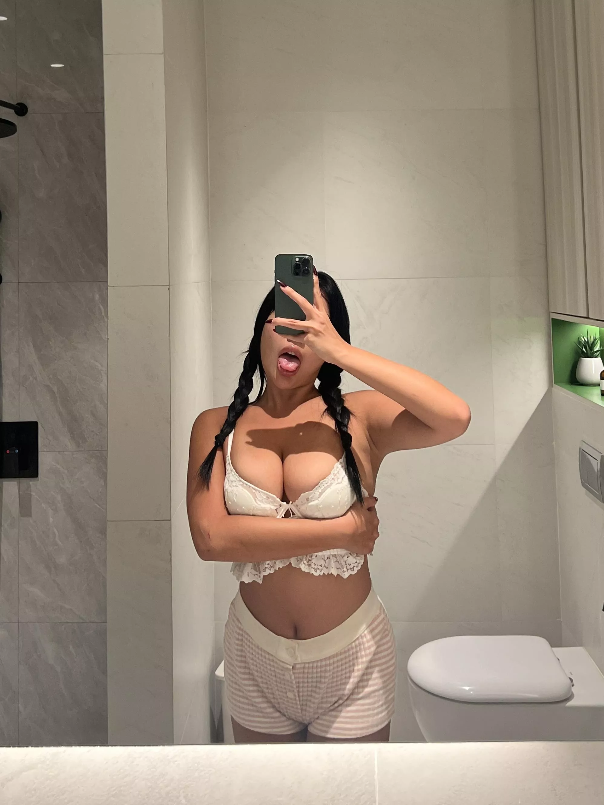 Always loved fucking married men