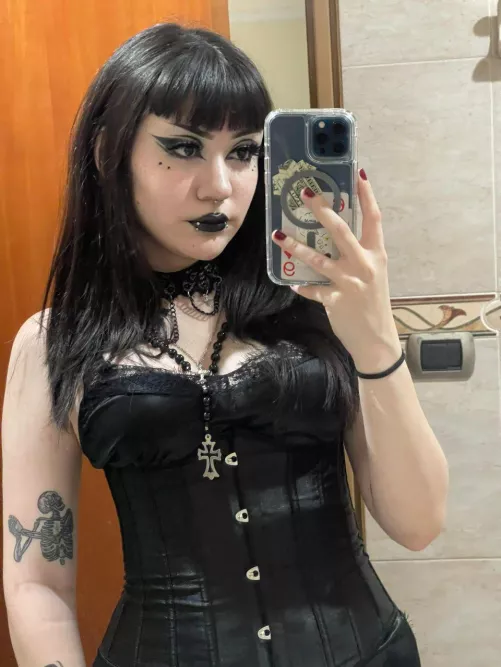 [B4D] Pale and ready to serve you