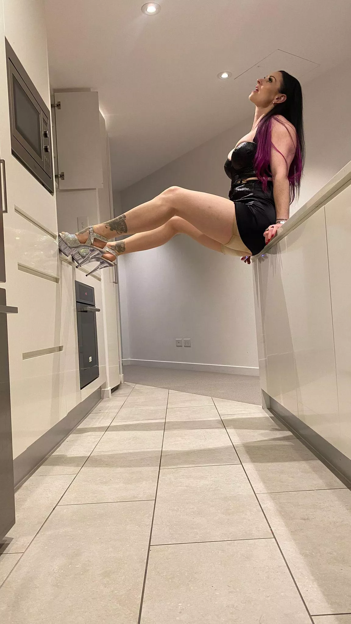 can this wife next door ride your face?