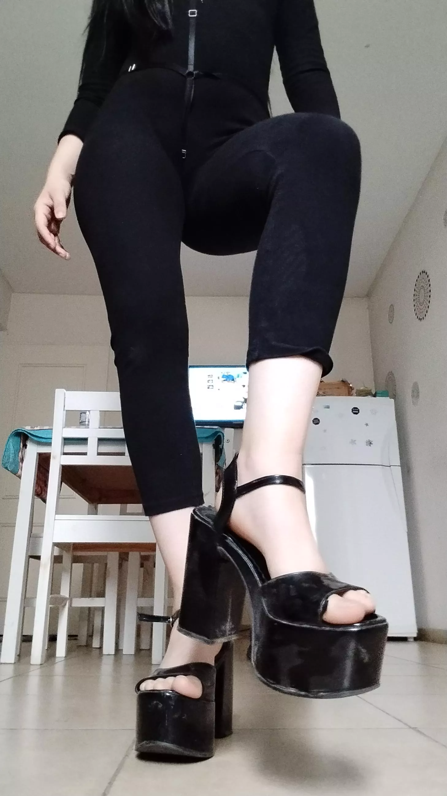 Damn cockroaches, I must crush them all. 