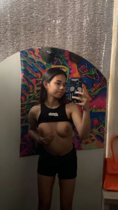 Do u love? filipina ladyboy from manila