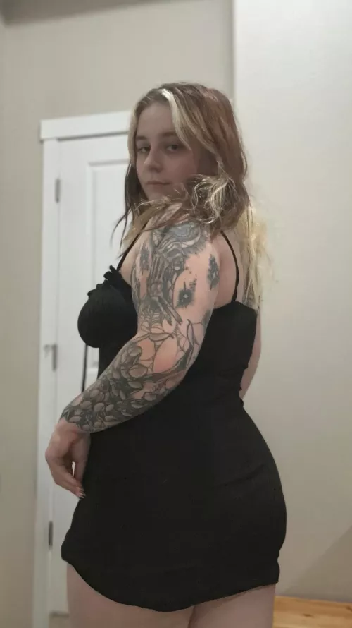 Do you think my sleeve is sexy? 