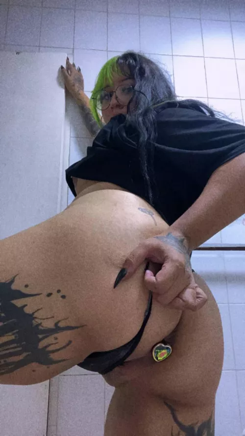 Do you want to take the plug for me?