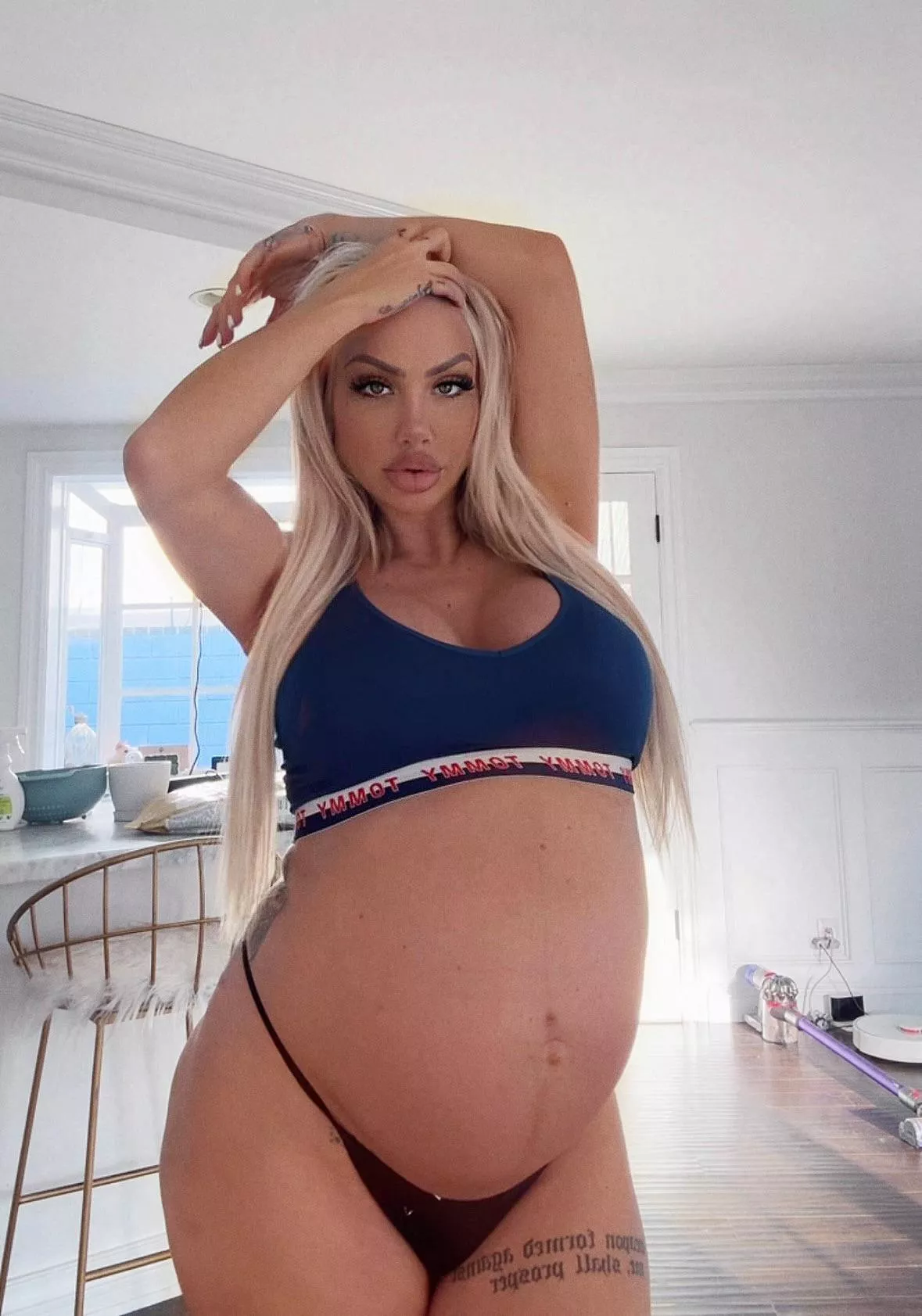 embracing my 8 months BUMP