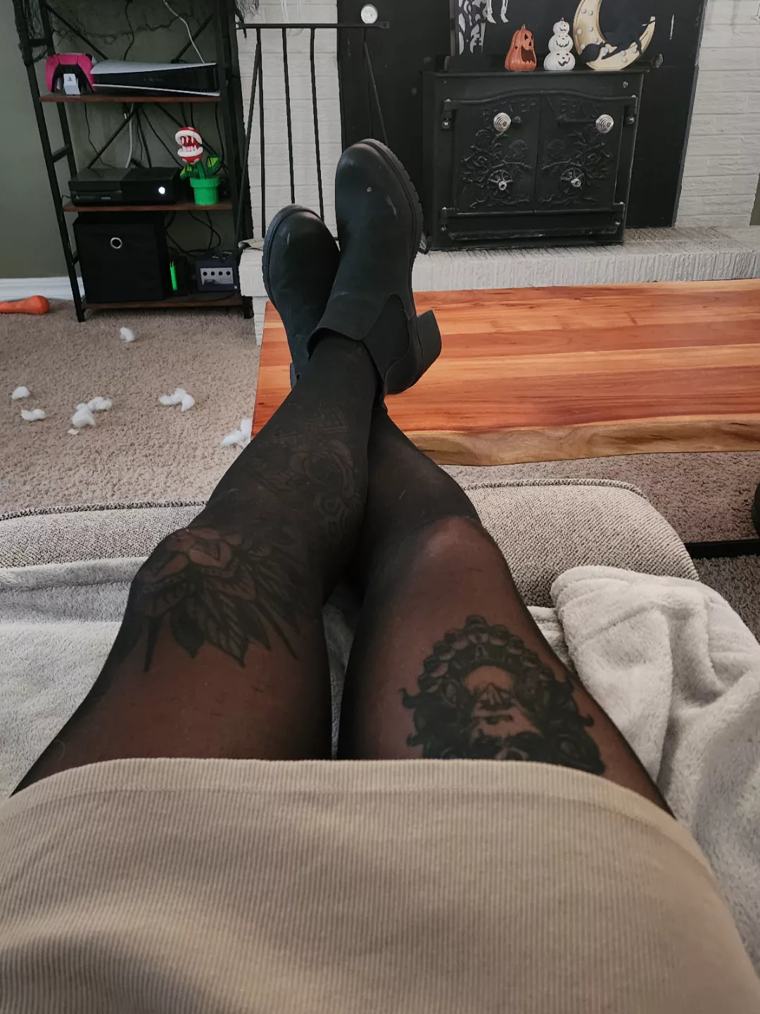 Finally cold enough for tights ❤️