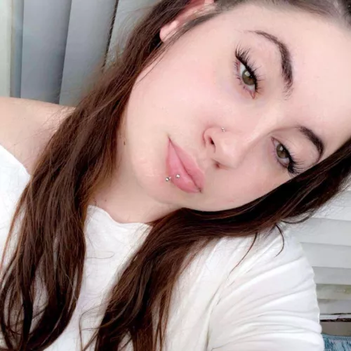 Free today looking to meet new ppl hmu if interested 