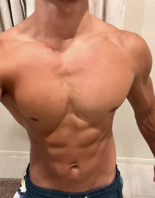 Funky lighting but here’s a little V check 😁😁