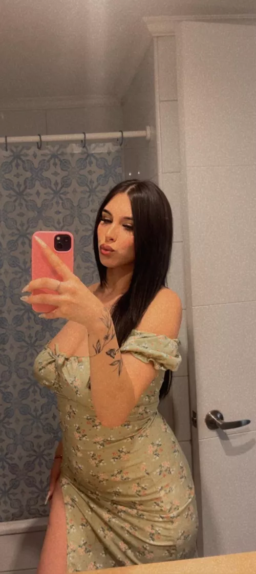 green tight dress ;) 